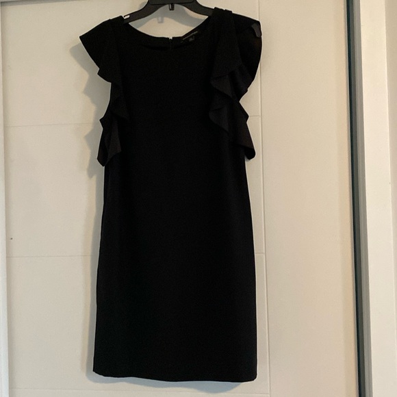 Banana Republic Little Black Dress with Pockets!  Size 6 - Picture 1 of 5